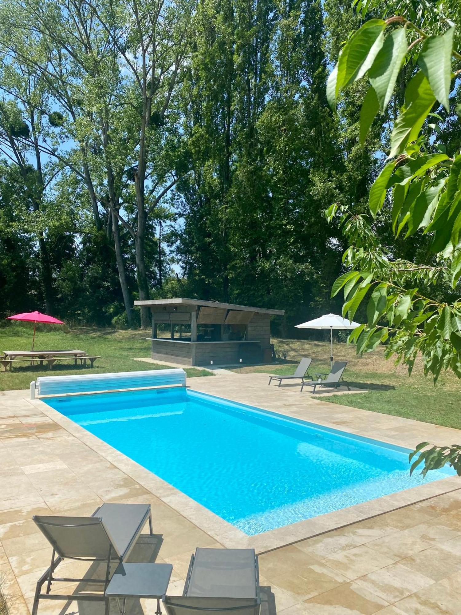 Le Domaine De Moroges Bed and Breakfast Exteriör bild