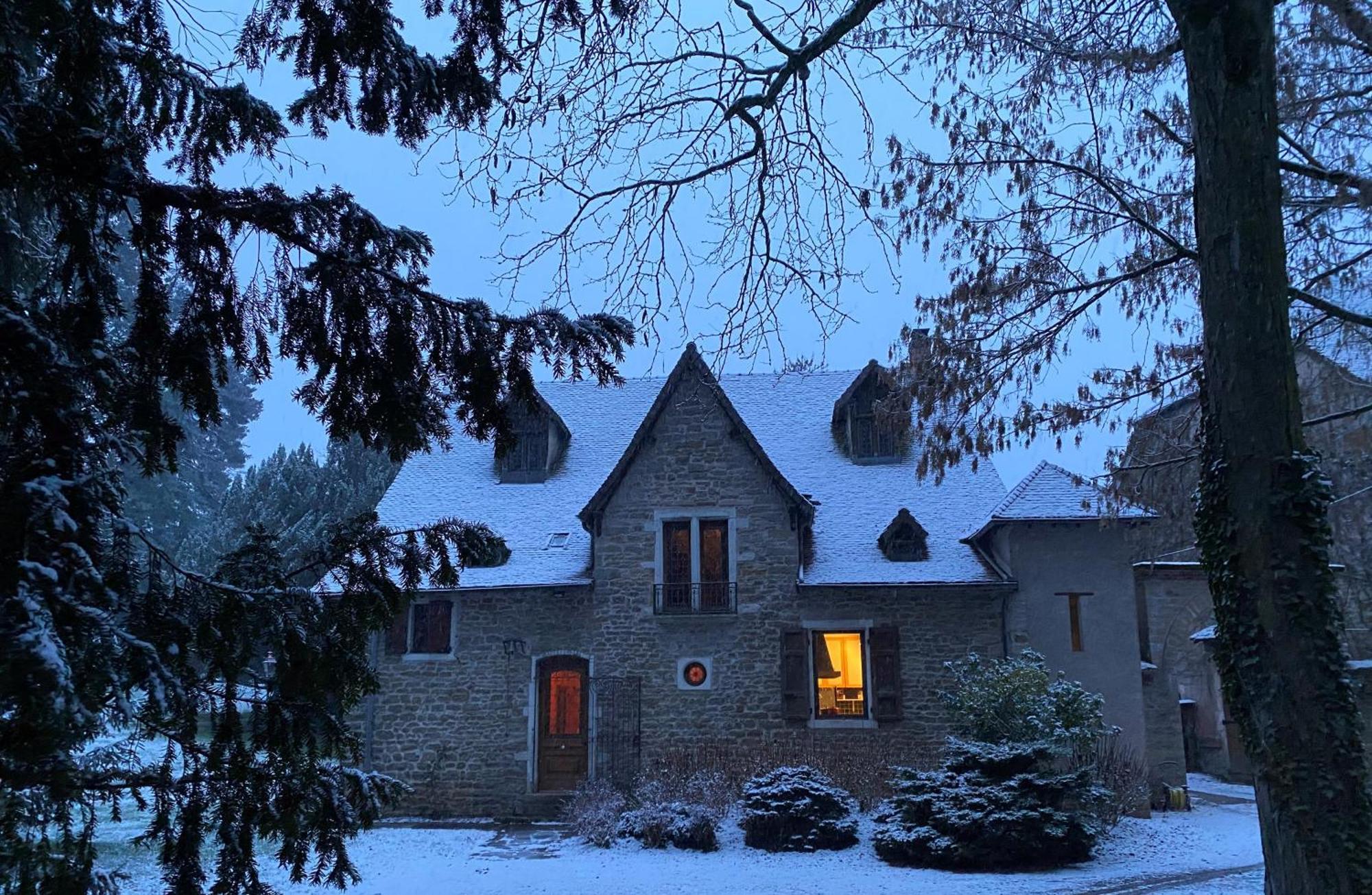 Le Domaine De Moroges Bed and Breakfast Exteriör bild