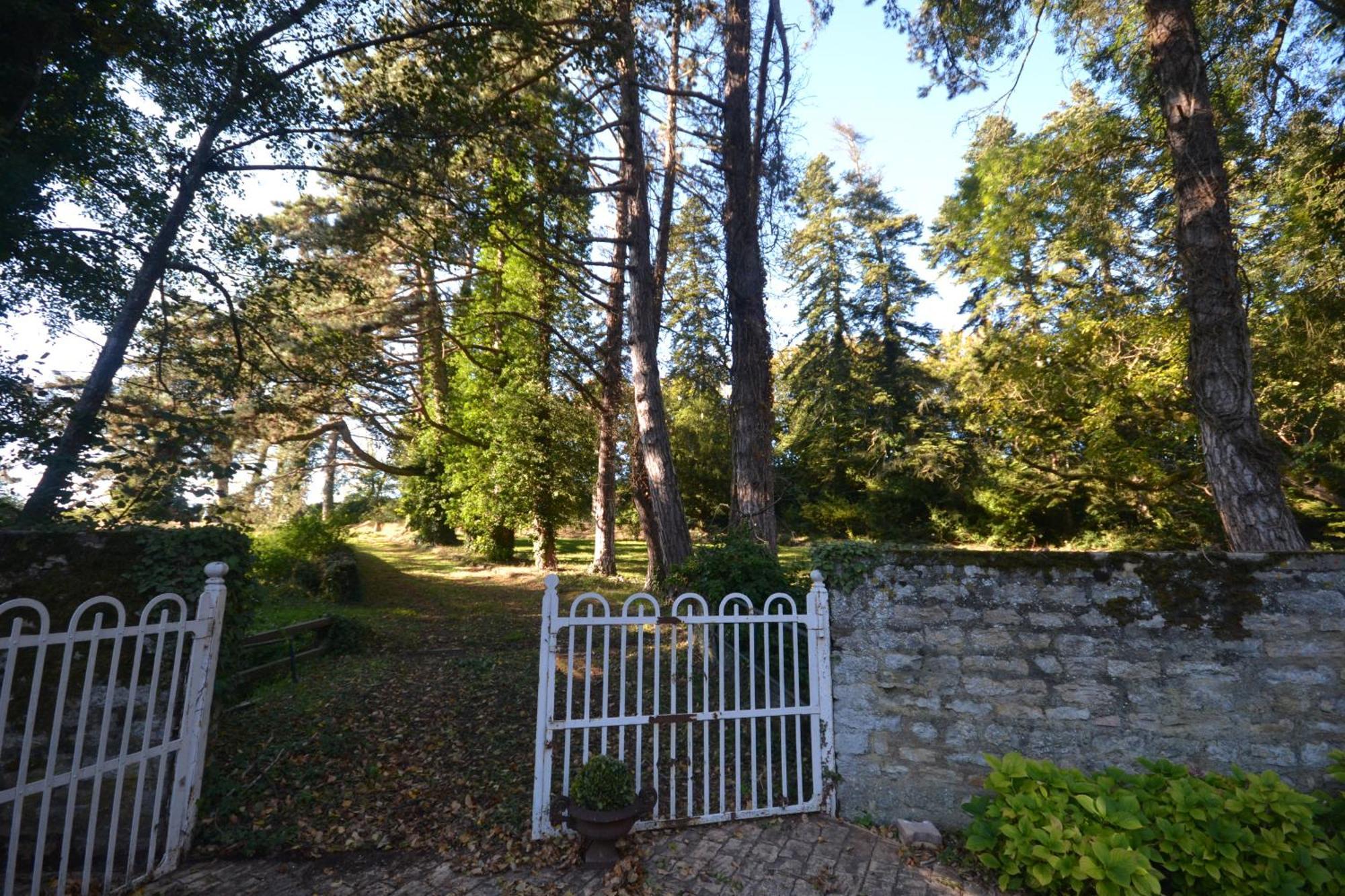 Le Domaine De Moroges Bed and Breakfast Exteriör bild