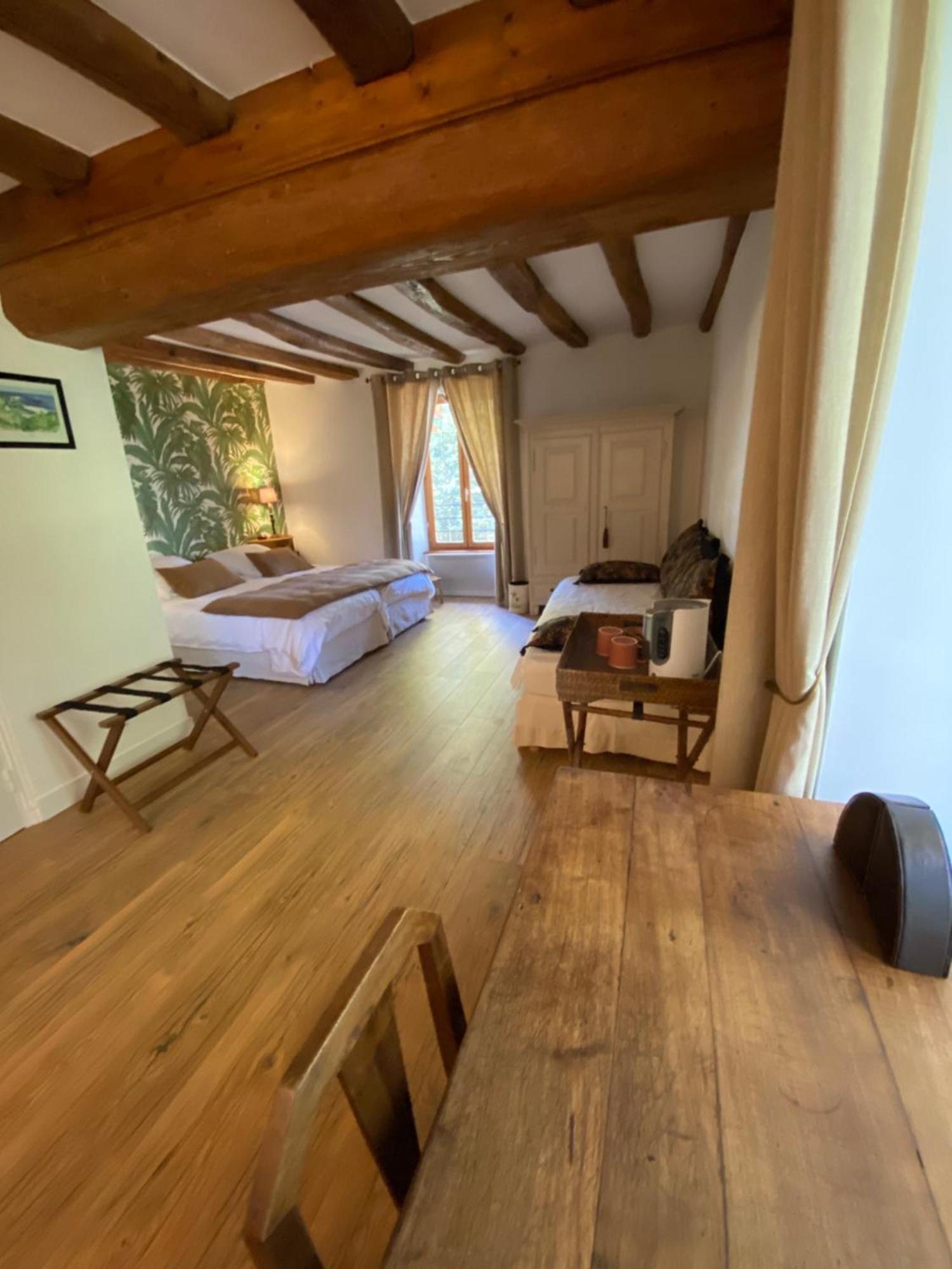 Le Domaine De Moroges Bed and Breakfast Exteriör bild